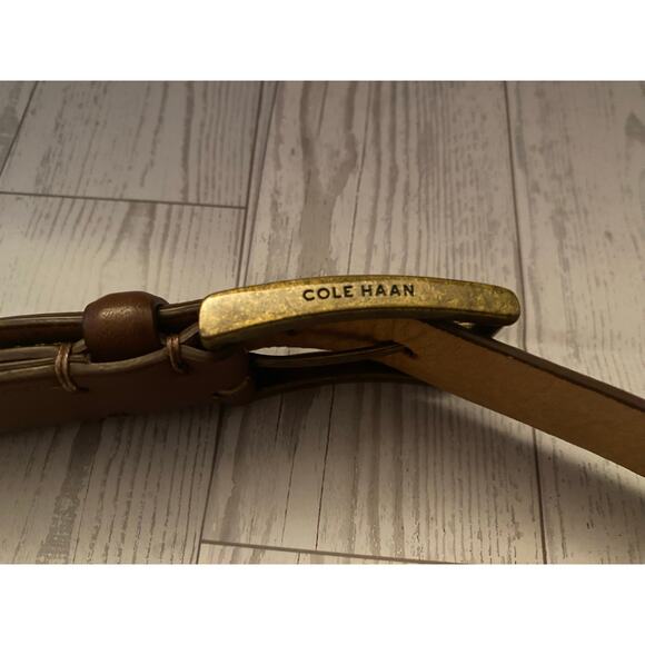 Cole Haan Men’s 34 Brown Leather Belt Brass Buckle Genuine Leather CHRM31270 - Picture 3 of 3